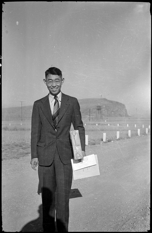 Tule Lake Relocation Center, Newell, California. Reverend Shigeo Tanabe. - NARA - 539435