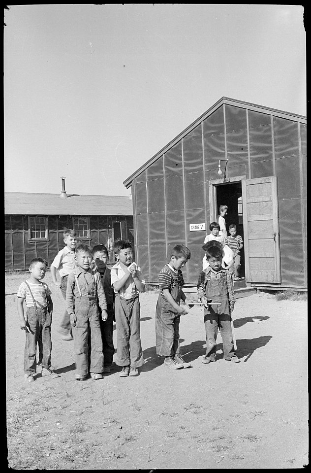 Tule Lake Relocation Center, Newell, California. Recess in grade school. - NARA - 539420