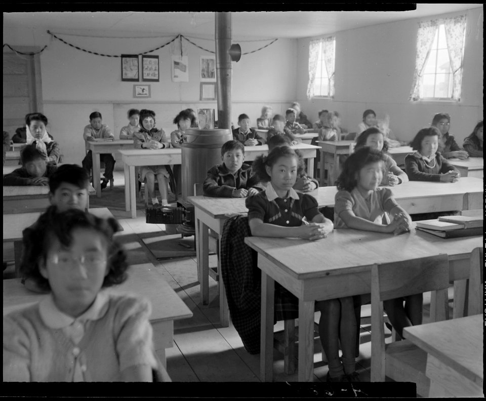 Tule Lake Relocation Center, Newell, California. Seventh grade pupils at this relocation center. - NARA - 536524