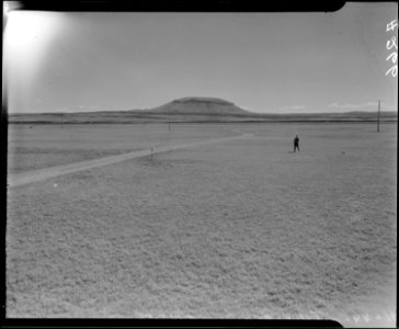Tule Lake Relocation Center, Newell, California. This site near Tule Lake in Modoc County, just sou . . . - NARA - 536207
