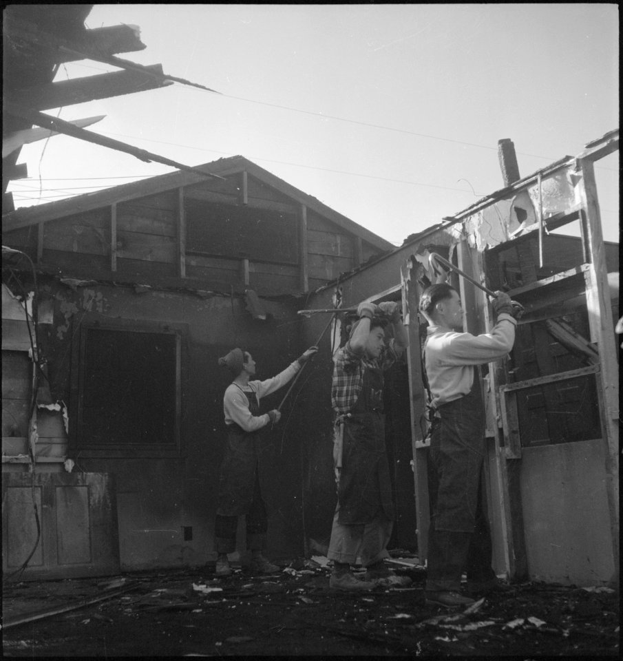 Tule Lake Segregation Center, Newell, California. Fire which started from a defective flue destroye . . . - NARA - 539547