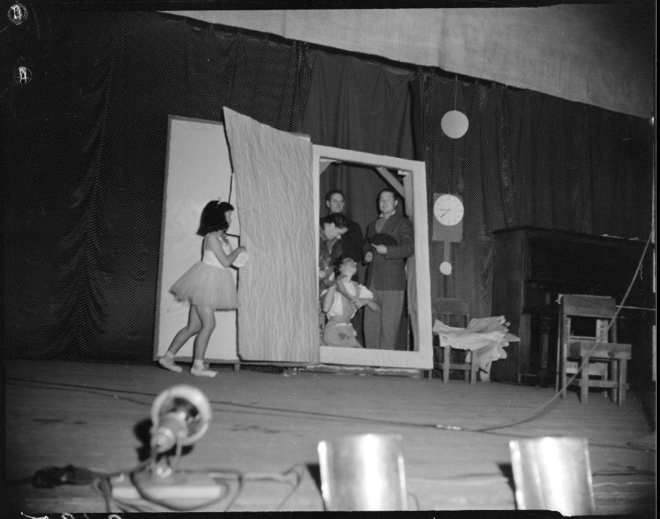 Tule Lake Segregation Center, Newell, California. Opening scene of the talent show sponsored by Tri . . . - NARA - 539564