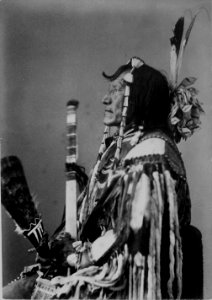Two Bears-Ma-To-No-Pah. Yanctonai Sioux, 1872 - NARA - 519013