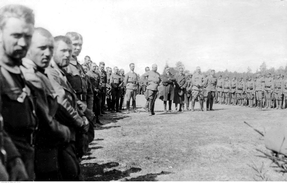 Uroczystości z okazji ostatecznego uznania 7 pułku Legionów (22-146-1)