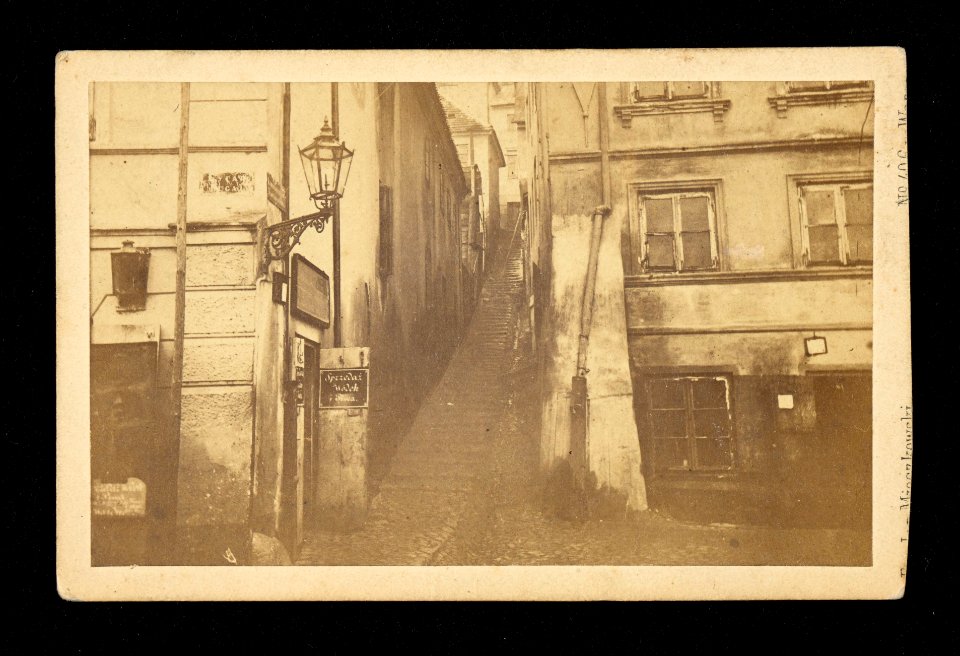 Ulica Kamienne Schodki na Starym Miescie w Warszawie miedzy 1861 i 1865 (76483647)