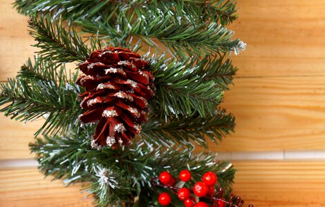 Decorate pine wood through