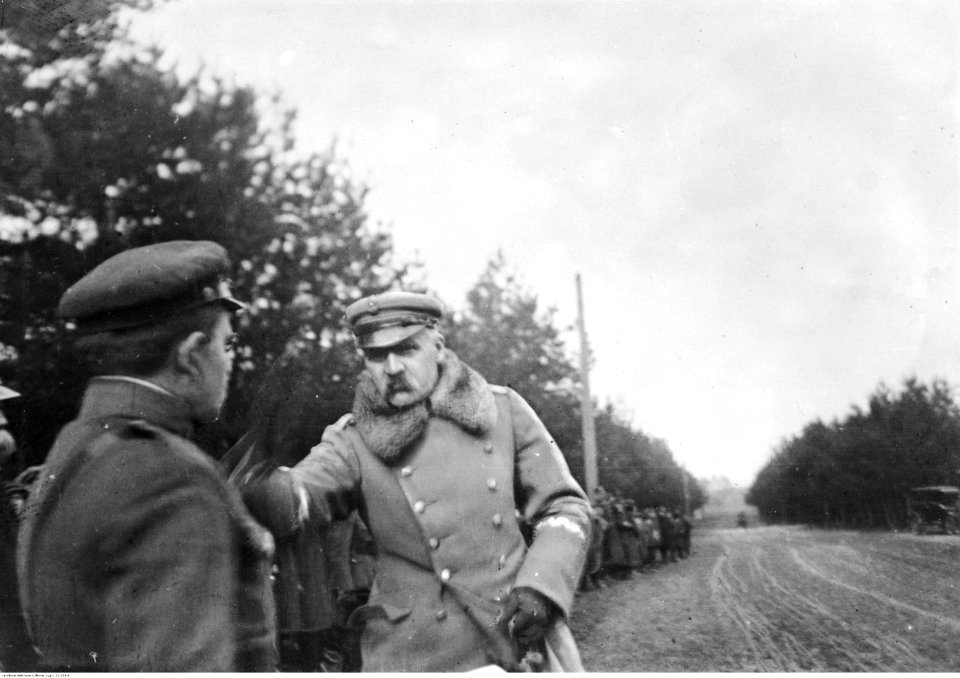 Uroczystości imieninowe marszałka Józefa Piłsudskiego w Sulejówku (22-254-8)