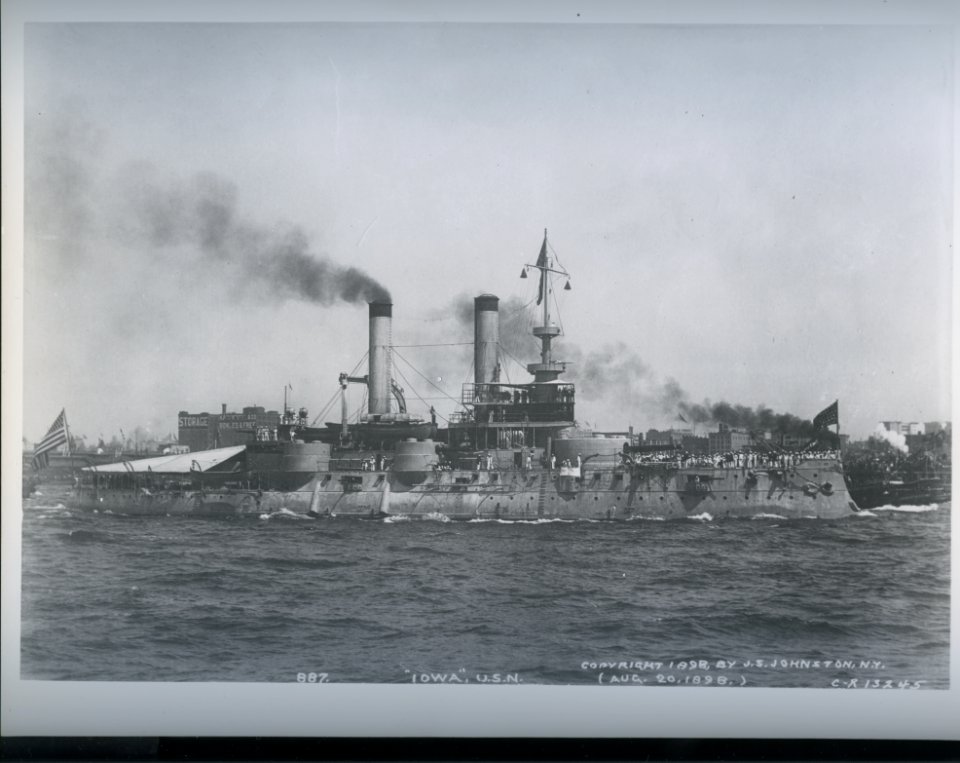 USS Iowa (19-LCM-13245)