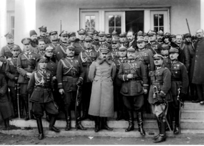 Uroczystości imieninowe marszałka Józefa Piłsudskiego w Sulejówku (22-254-2)
