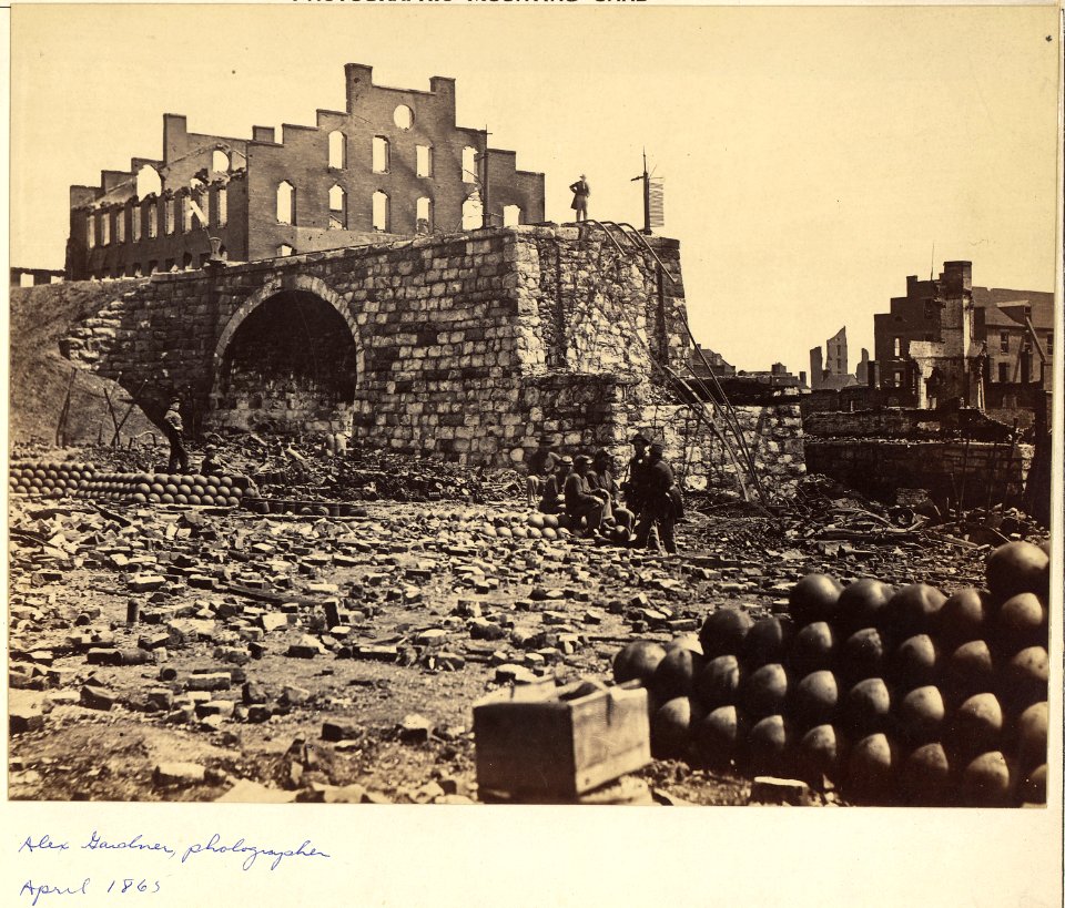 Virginia, Richmond. Ruins of Arsenal - NARA - 533364