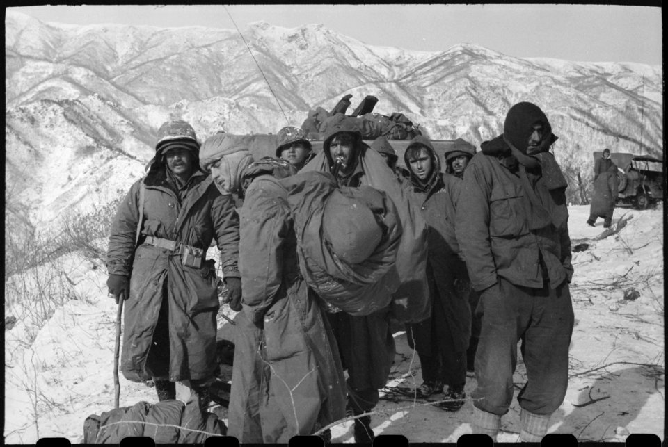 WAITING, WAITING. These frostbite casualties of the embattled First Marine Division and Seventh Infantry Division who... - NARA - 542211