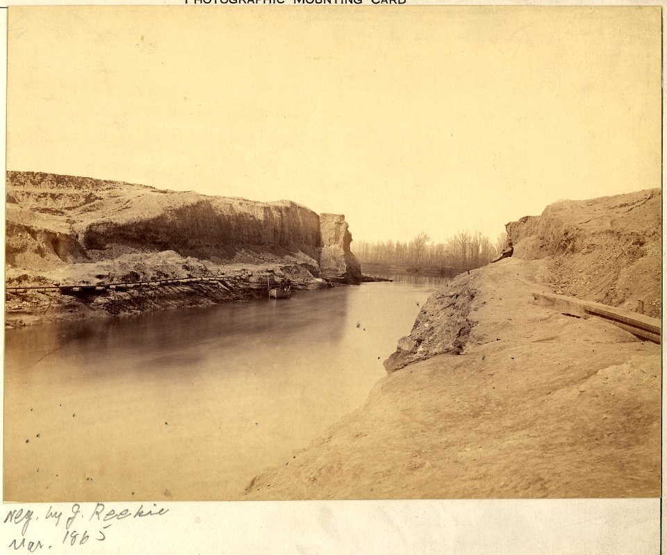 Virginia, Dutch Gap Canal on the James River, eight miles from Richmond. - NARA - 533360