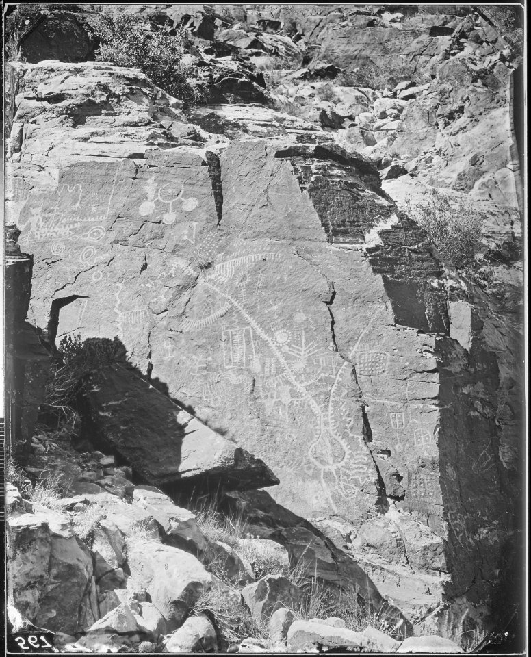 WEST FROM HIEROGLYPHIC ROCKS, WEST FROM PAROWAN - NARA - 524335