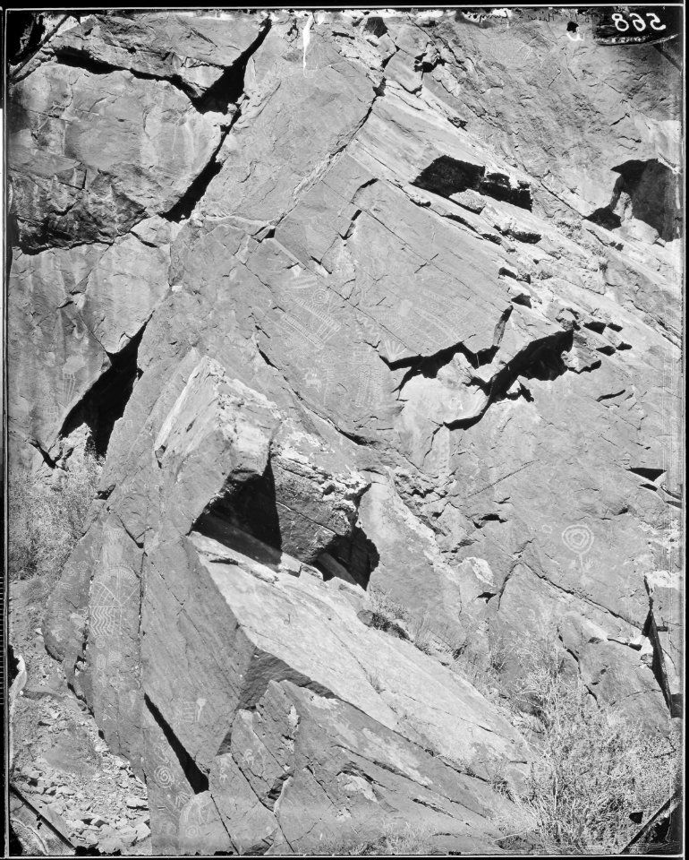 WEST FROM HIEROGLYPHIC CANYON - NARA - 524336