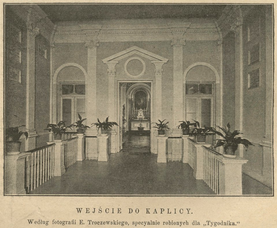 Warszawski Szpital dla Dzieci- wejście do kaplicy (60811)