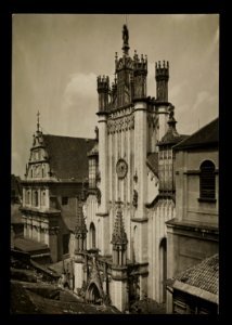 Warszawa, ulica Swietojanska - katedra i kosciol jezuitow ante 1939 (67380602)