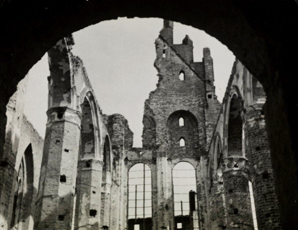 Wolin, ruiny kosciola 1949 (67265130)
