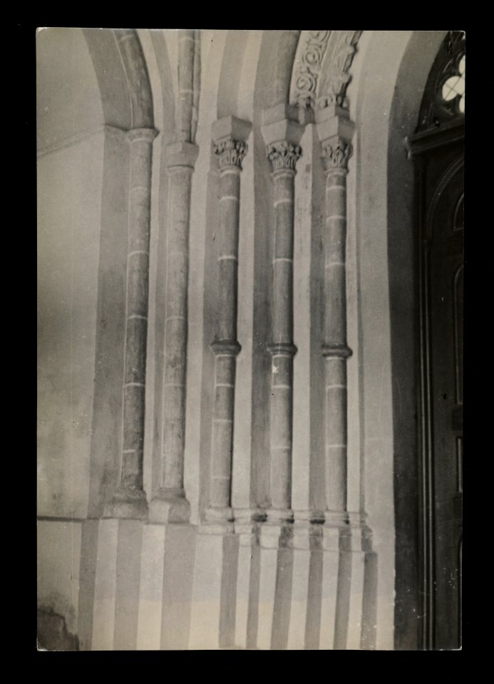 Wnetrze katedry w Kamieniu Pomorskim - portal 1949 (66044782)