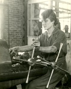 Woman shipyard machinist photo