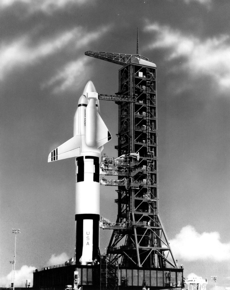 108-KSC-71PC-157 (50399002397)