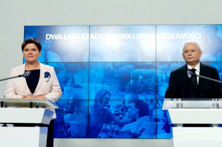 Dobre 2 lata rządu Prawa i Sprawiedliwości Beata Szydło i Jarosław Kaczyński konferencja