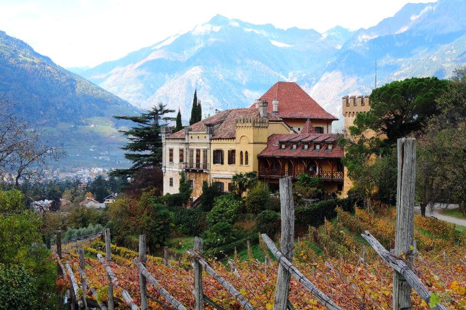Rametz castle south tyrol autumn