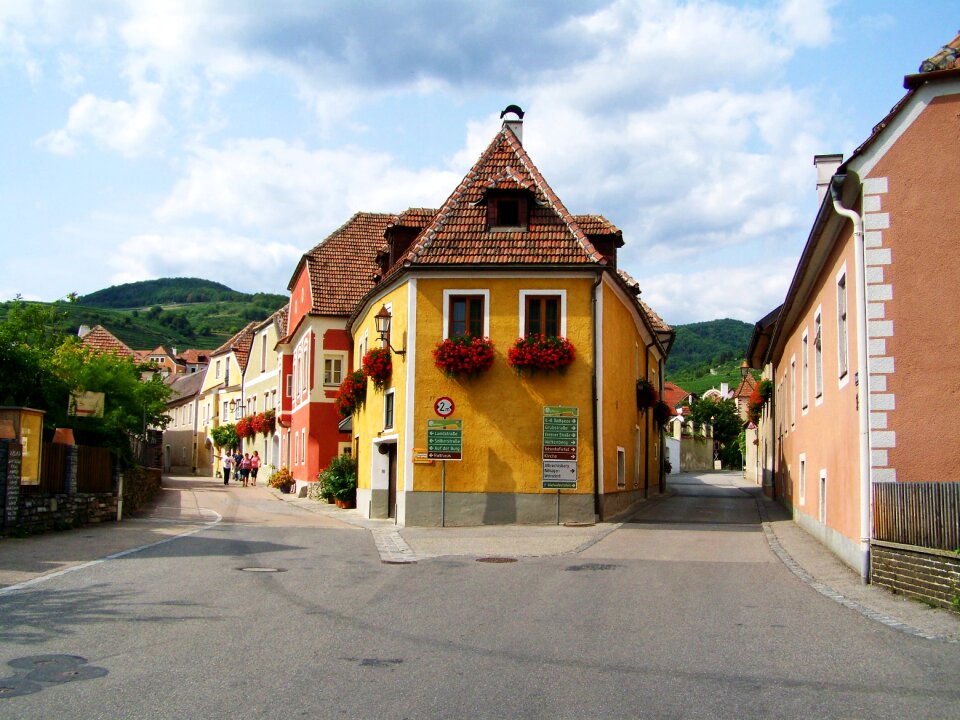 Weissen kirchen austria small-town architecture