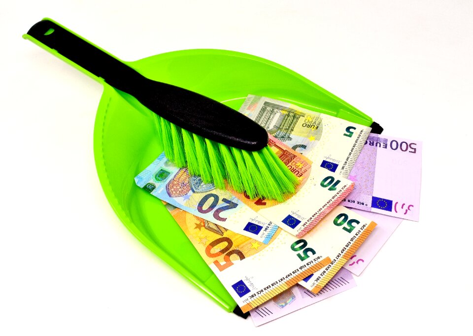 Figure of speech dustpan broom