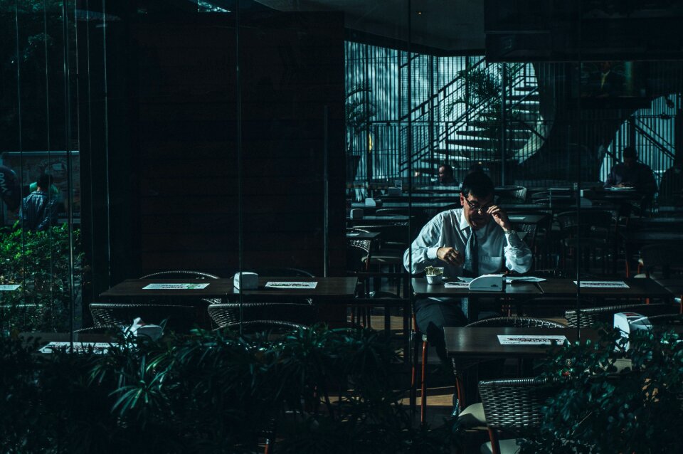 Shadow alone office