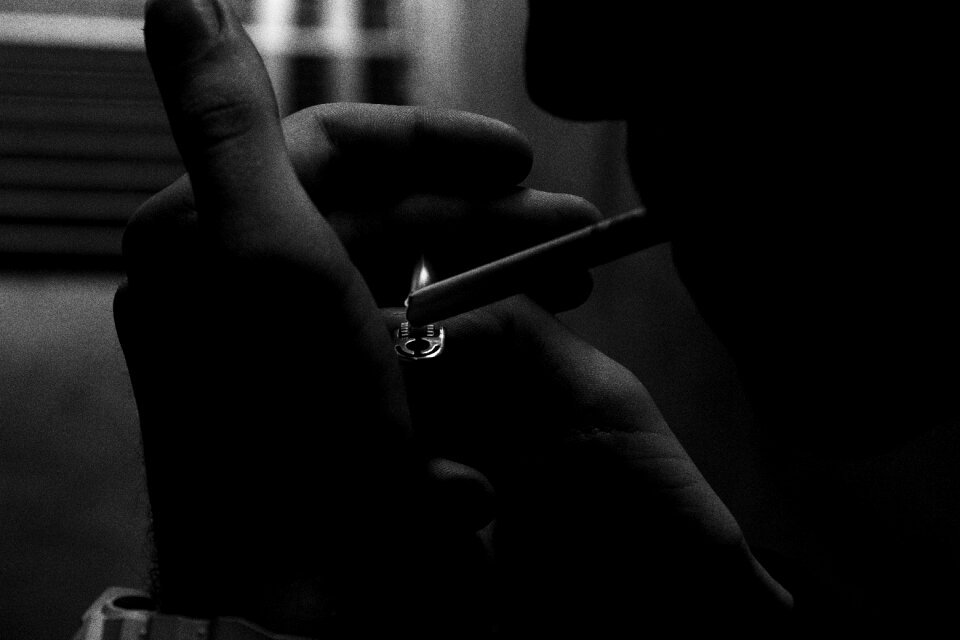 Tobacco light death