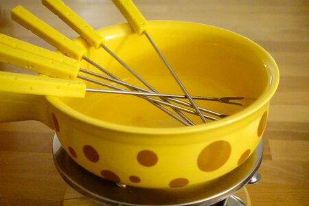 Pot yellow ceramic