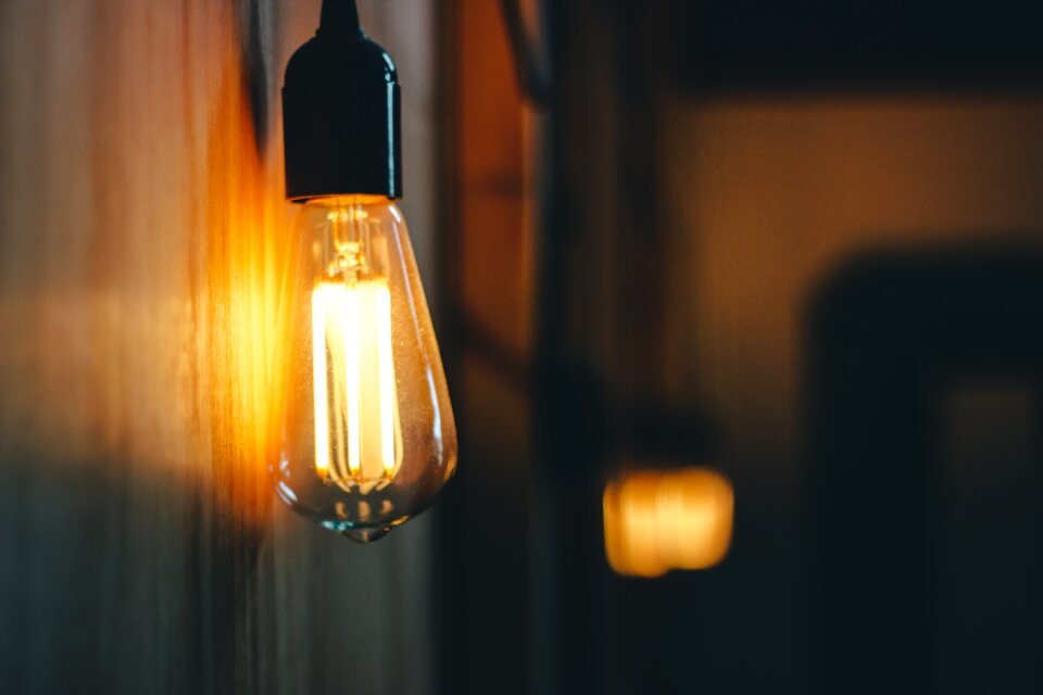 Light bulb blur