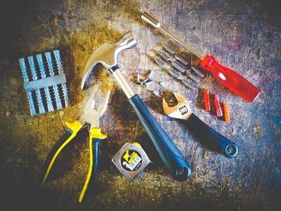Flier screw driver steel tape