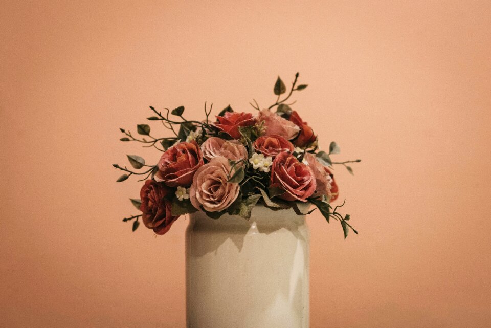 Vase bouquet flowers