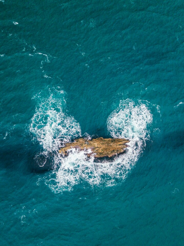 Water waves nature