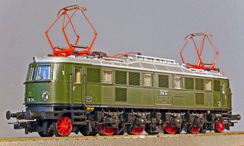 Express train e18 e 18