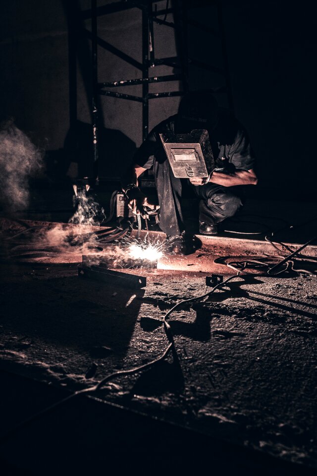 Welding machine rod