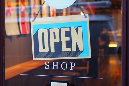 Shopping retail door photo