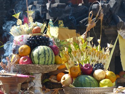 Offering fruit recycle bin