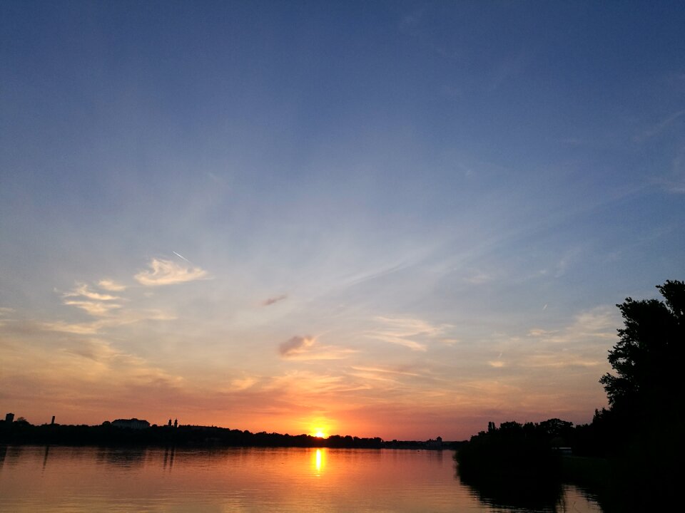 Light in the evening lake