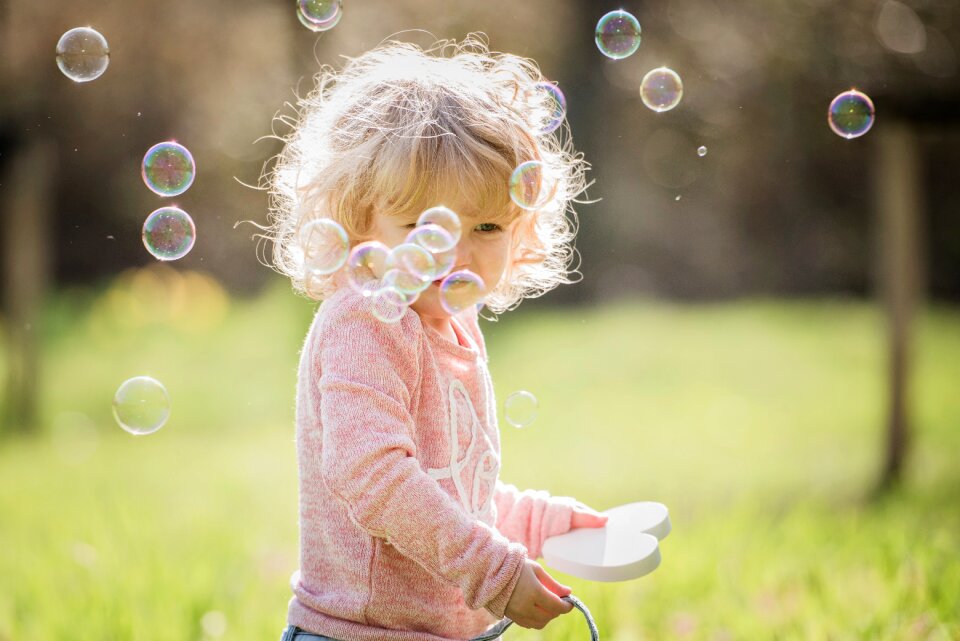 Girl bubble to call