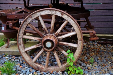Transportation old wheel