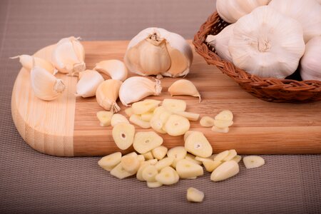 Table cooking garlic photo