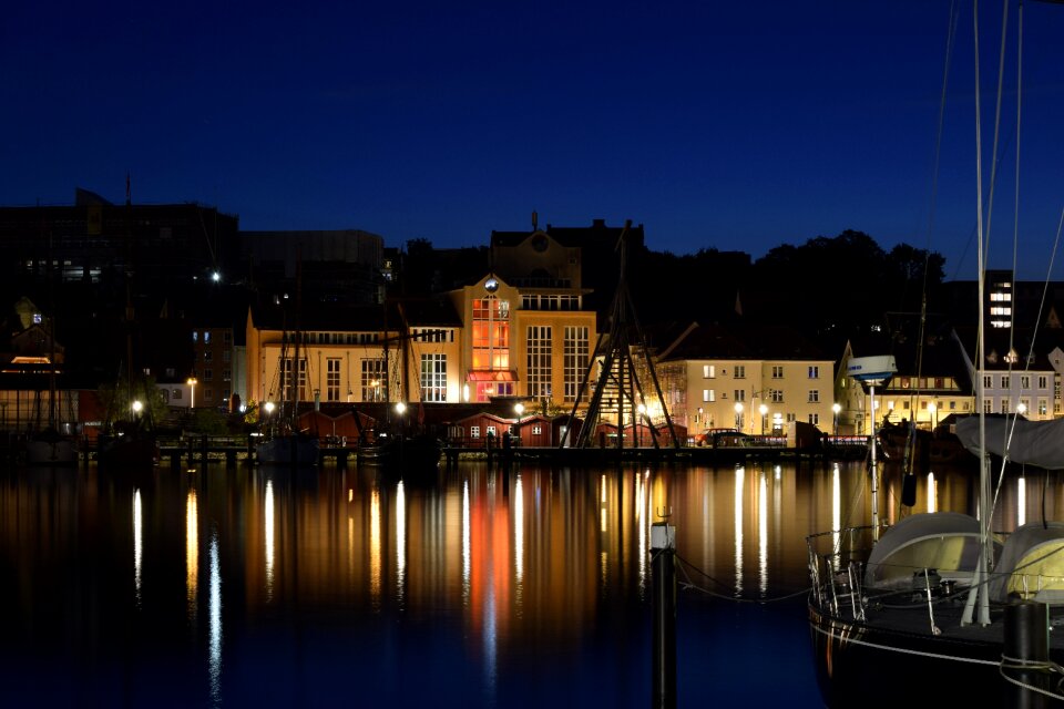 Water reflection night photo