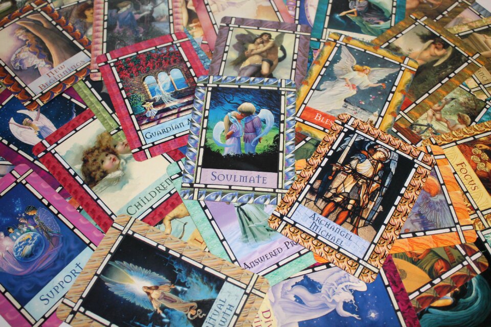 Love divination esoteric guidance