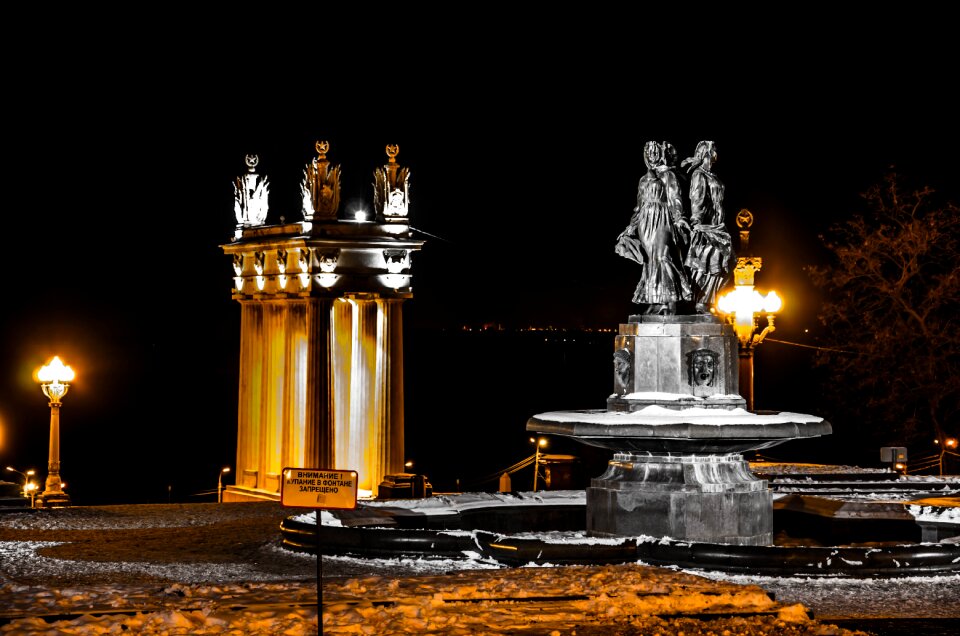 Structure fountain lights