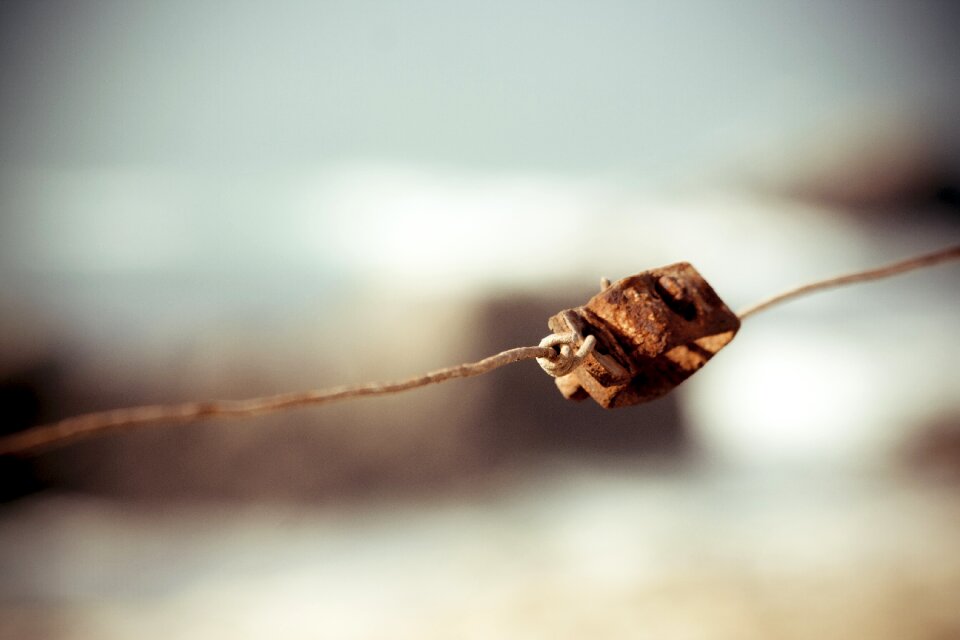 Steel string held