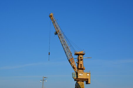 Machine heavy lift photo