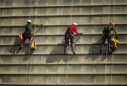 Helmet ropes prevention photo