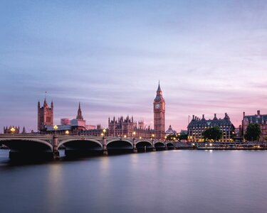 London bridge river photo